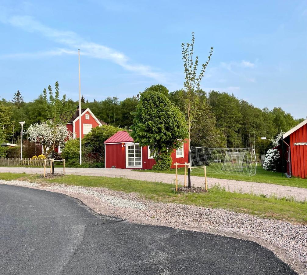 Lyckan - Minihus I Lantlig Miljoe Ulricehamn Eksteriør billede